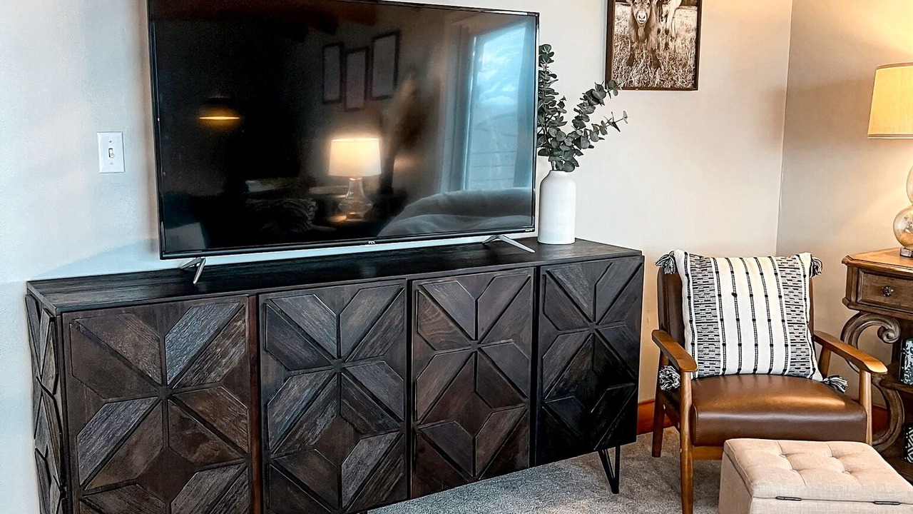 Photo of Livingroom in Burlington