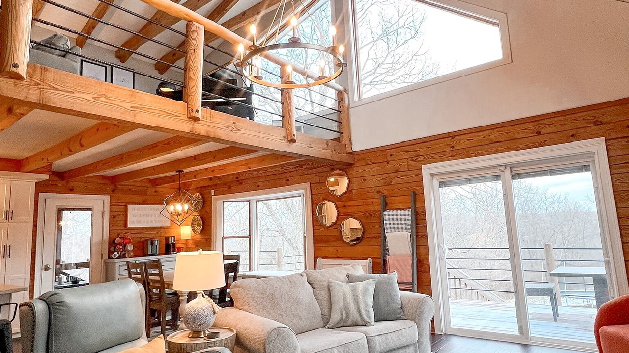 Photo of Livingroom in Burlington