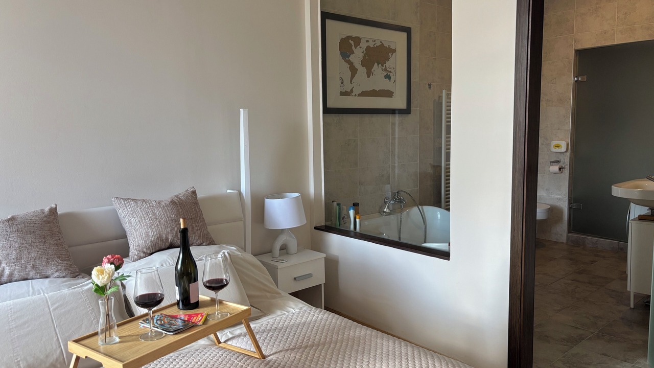 Photo of Bedroom in Palace District