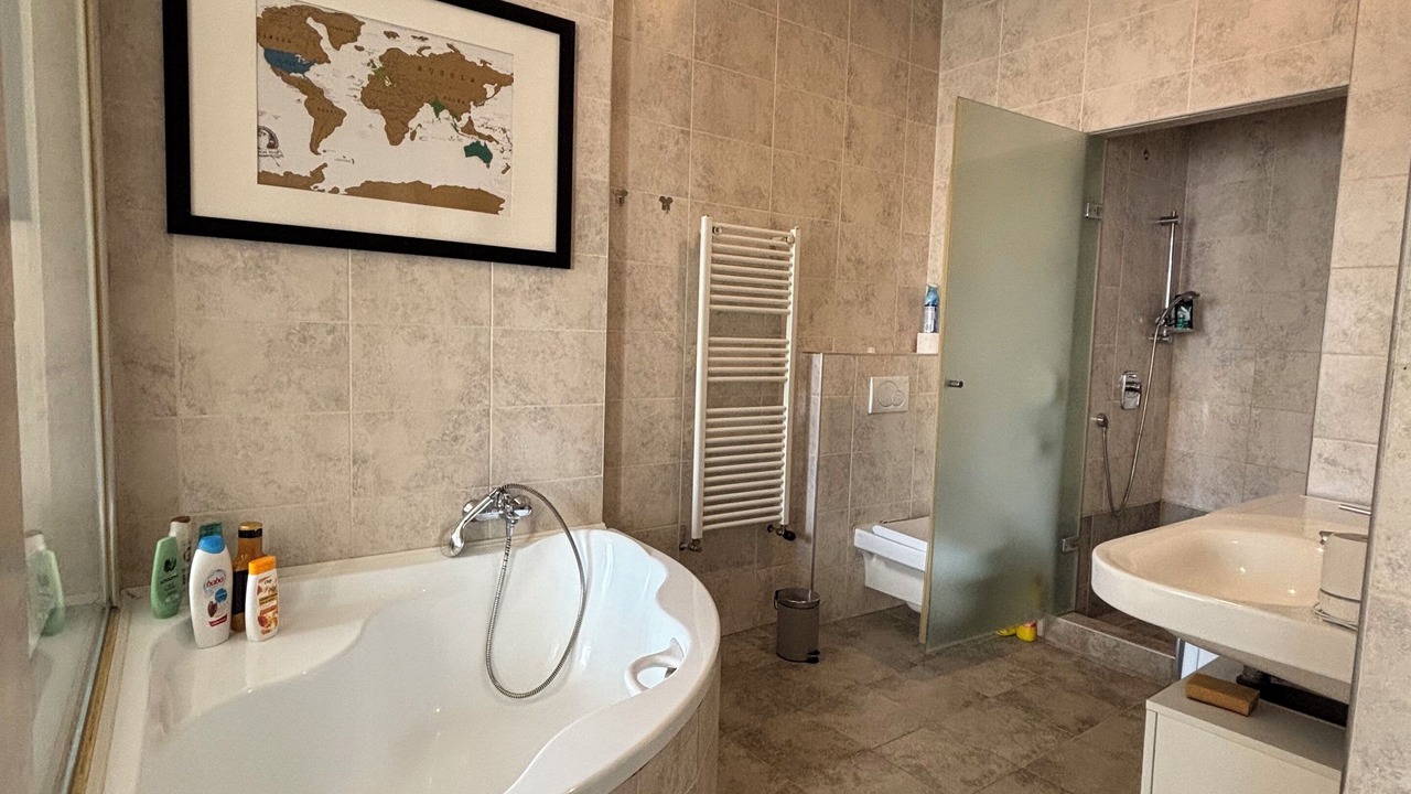 Photo of Bathroom in Palace District