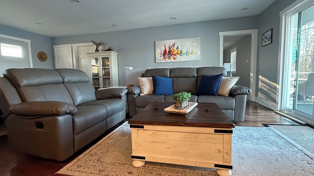 Photo of Livingroom in Columbia City