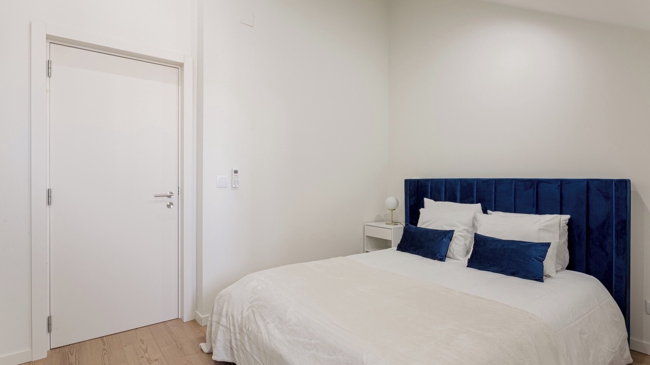 Photo of Bedroom in Linda-a-Velha
