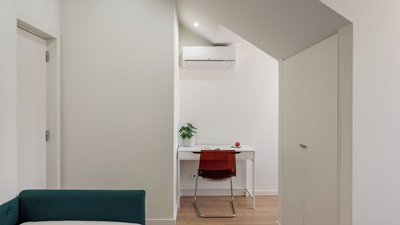 Photo of Bedroom in Linda-a-Velha