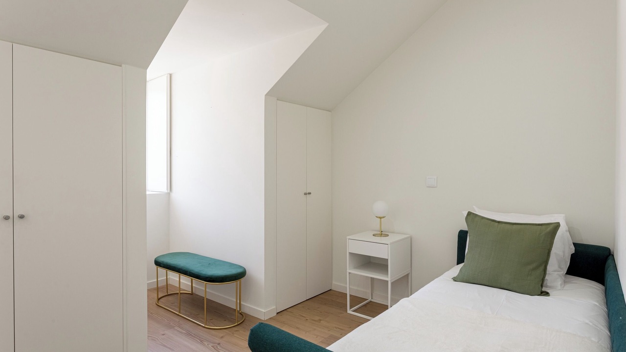 Photo of Bedroom in Linda-a-Velha