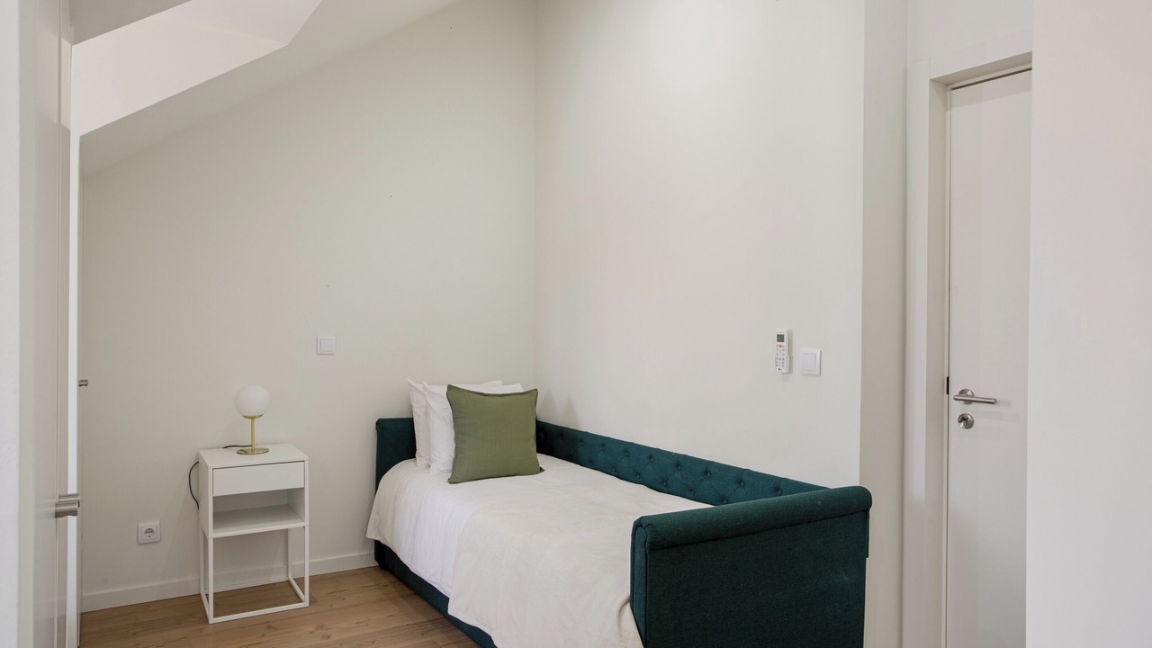 Photo of Bedroom in Linda-a-Velha