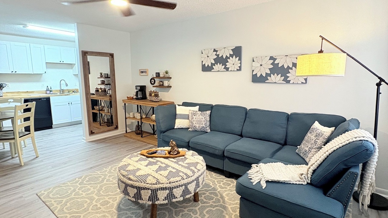 Photo of Livingroom in Tallahassee