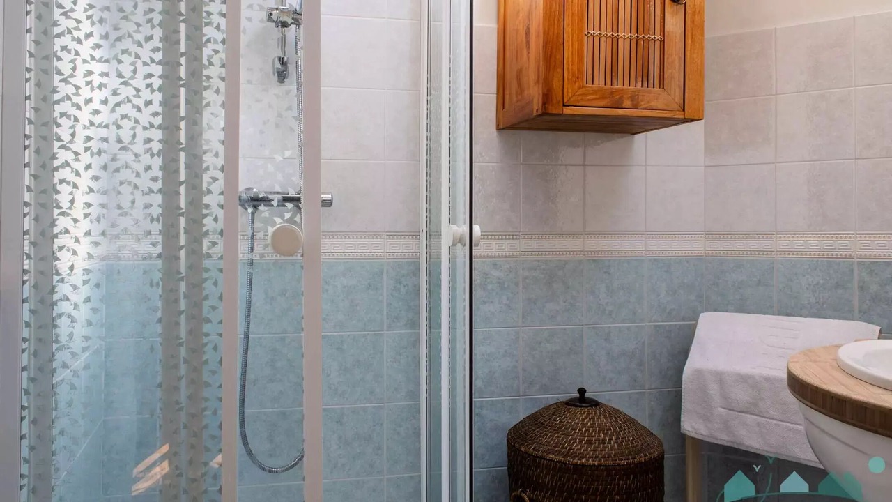 Photo of Bathroom in Matignon