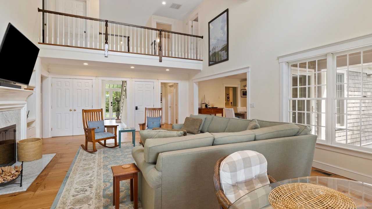 Photo of Livingroom in West Barnstable