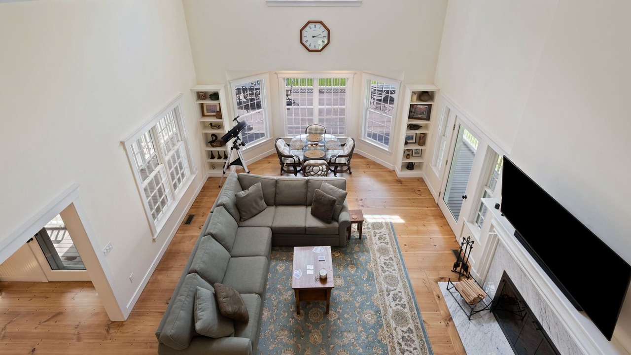 Photo of Livingroom in West Barnstable