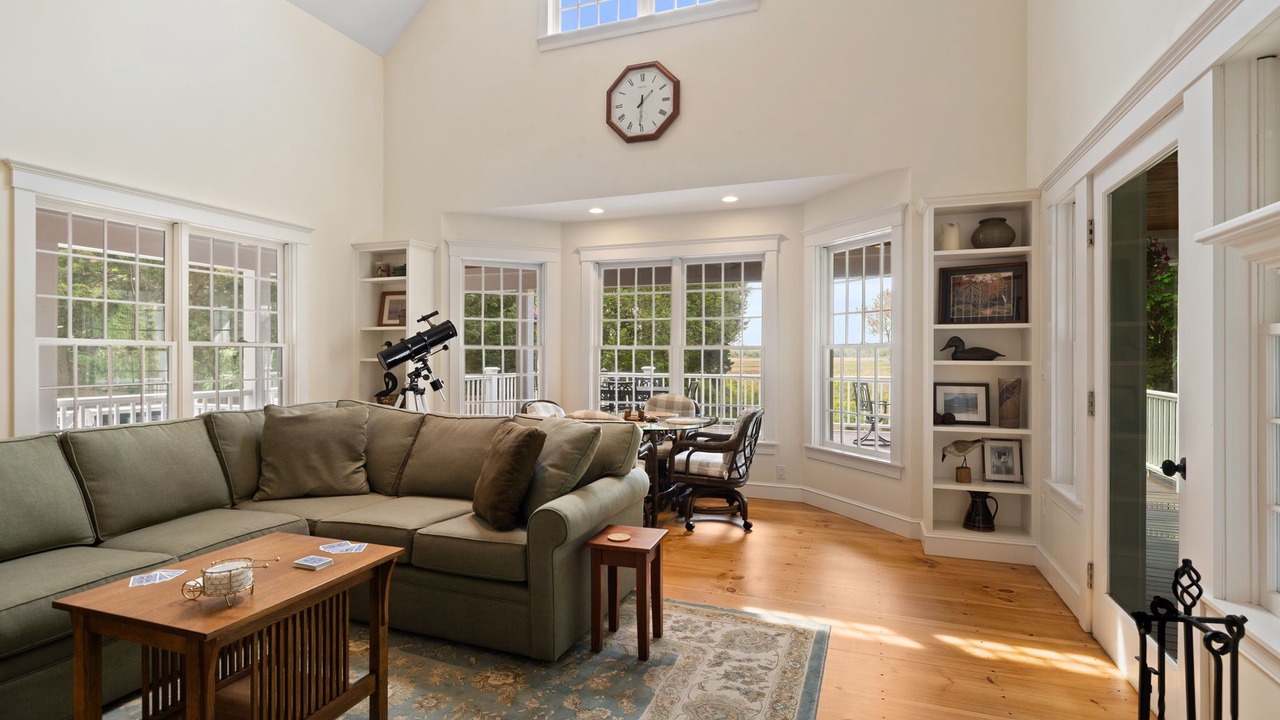 Photo of Livingroom in West Barnstable