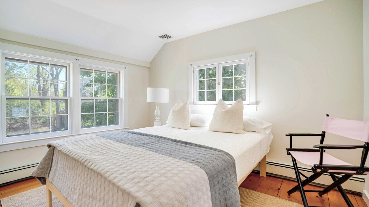 Photo of Bedroom in Amagansett North