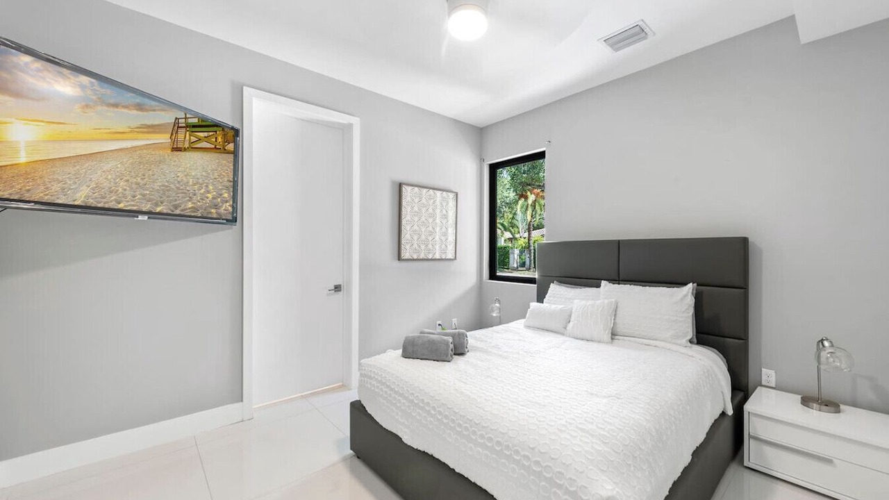 Photo of Bedroom in South Miami