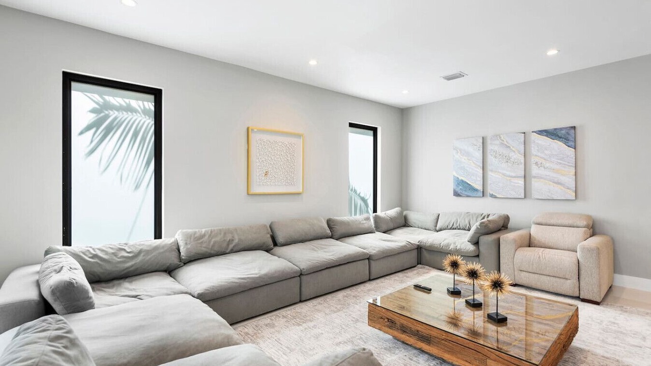 Photo of Livingroom in South Miami