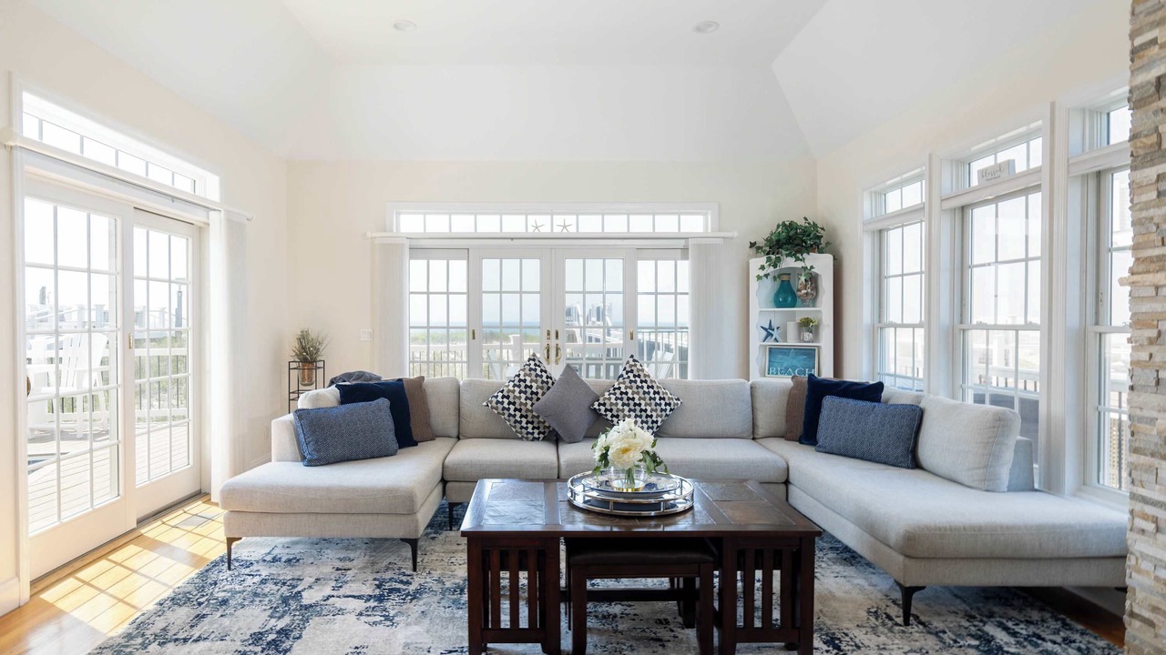 Photo of Livingroom in West Hampton Dunes