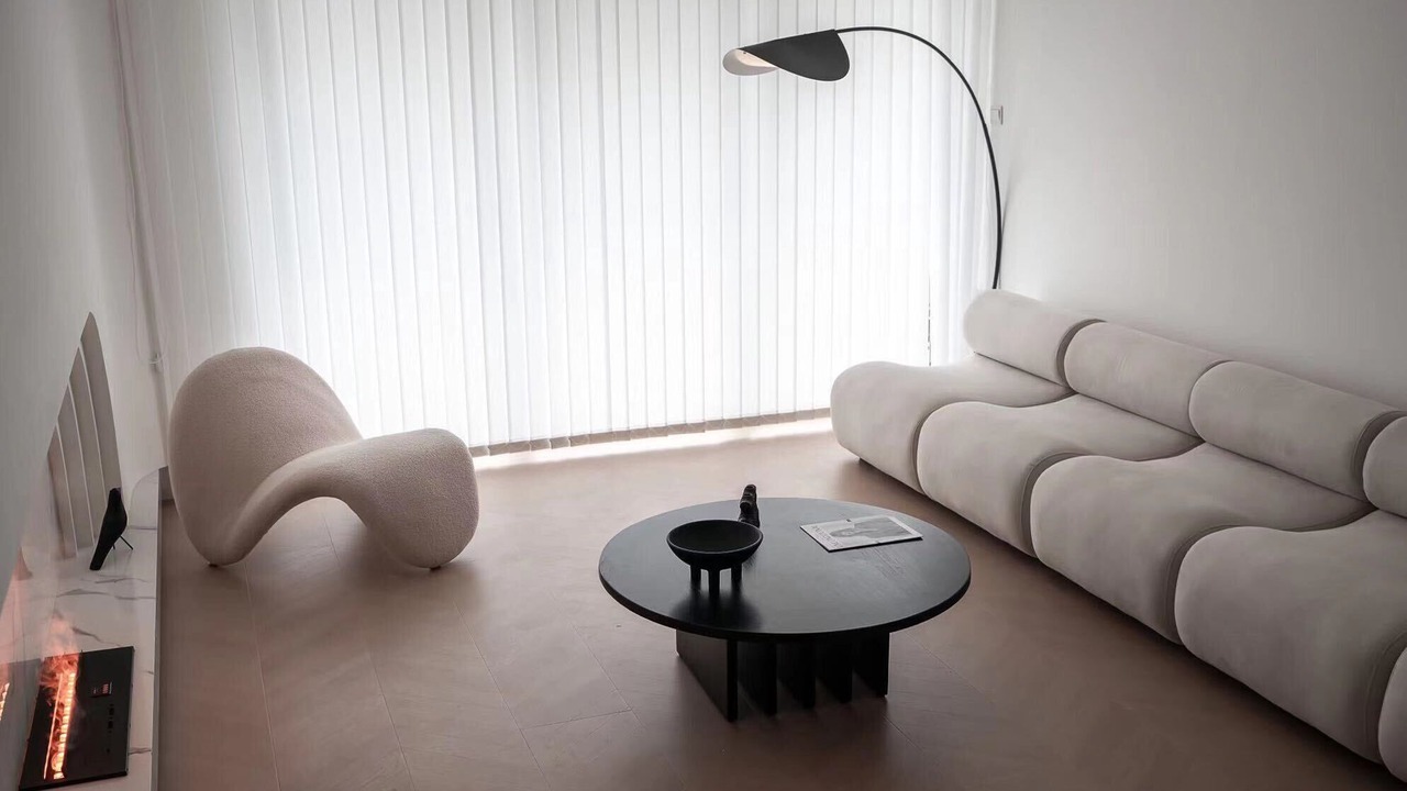 Photo of Livingroom in Downtown Shanghai