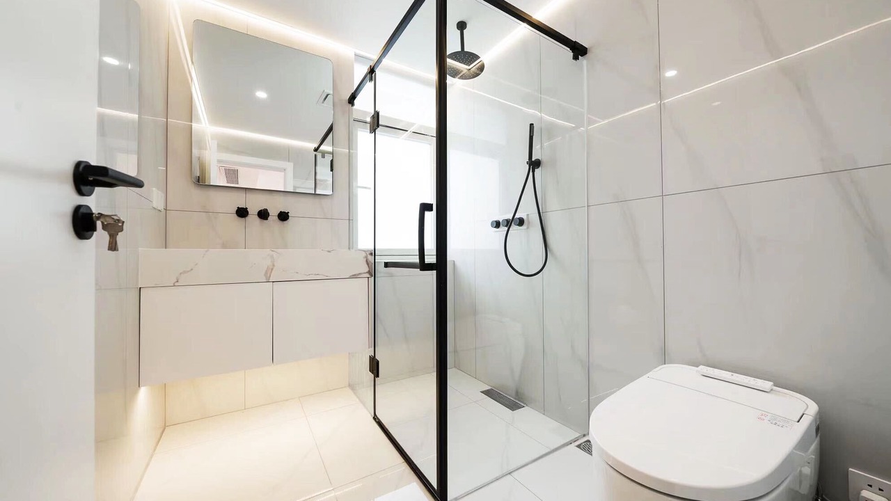 Photo of Bathroom in Downtown Shanghai