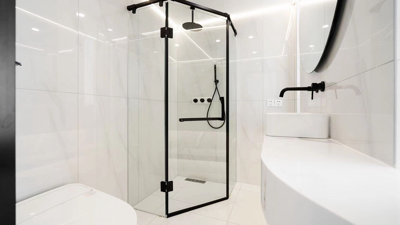 Photo of Bathroom in Downtown Shanghai