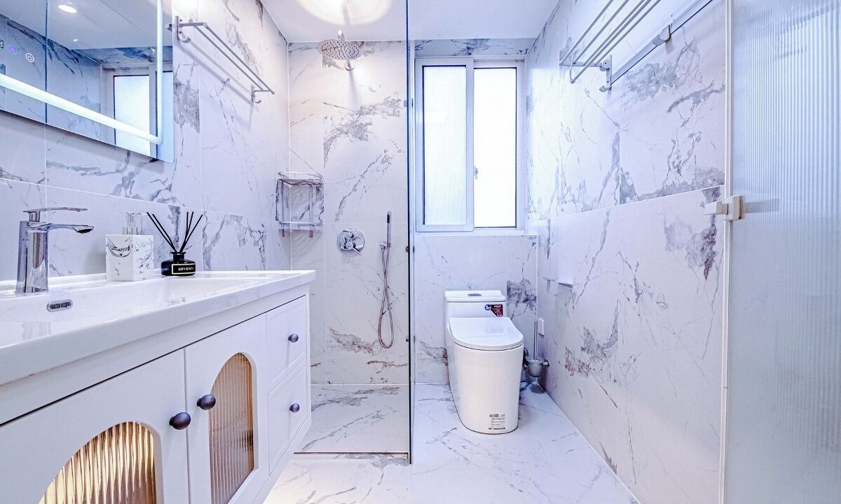 Photo of Bathroom in Downtown Shanghai