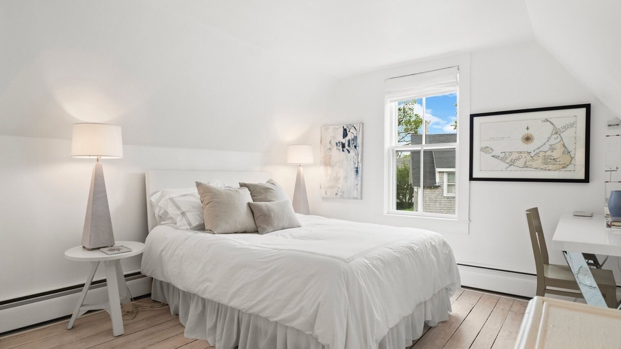 Photo of Bedroom in Brant Point