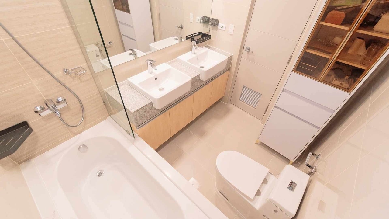 Photo of Bathroom in South Cembo