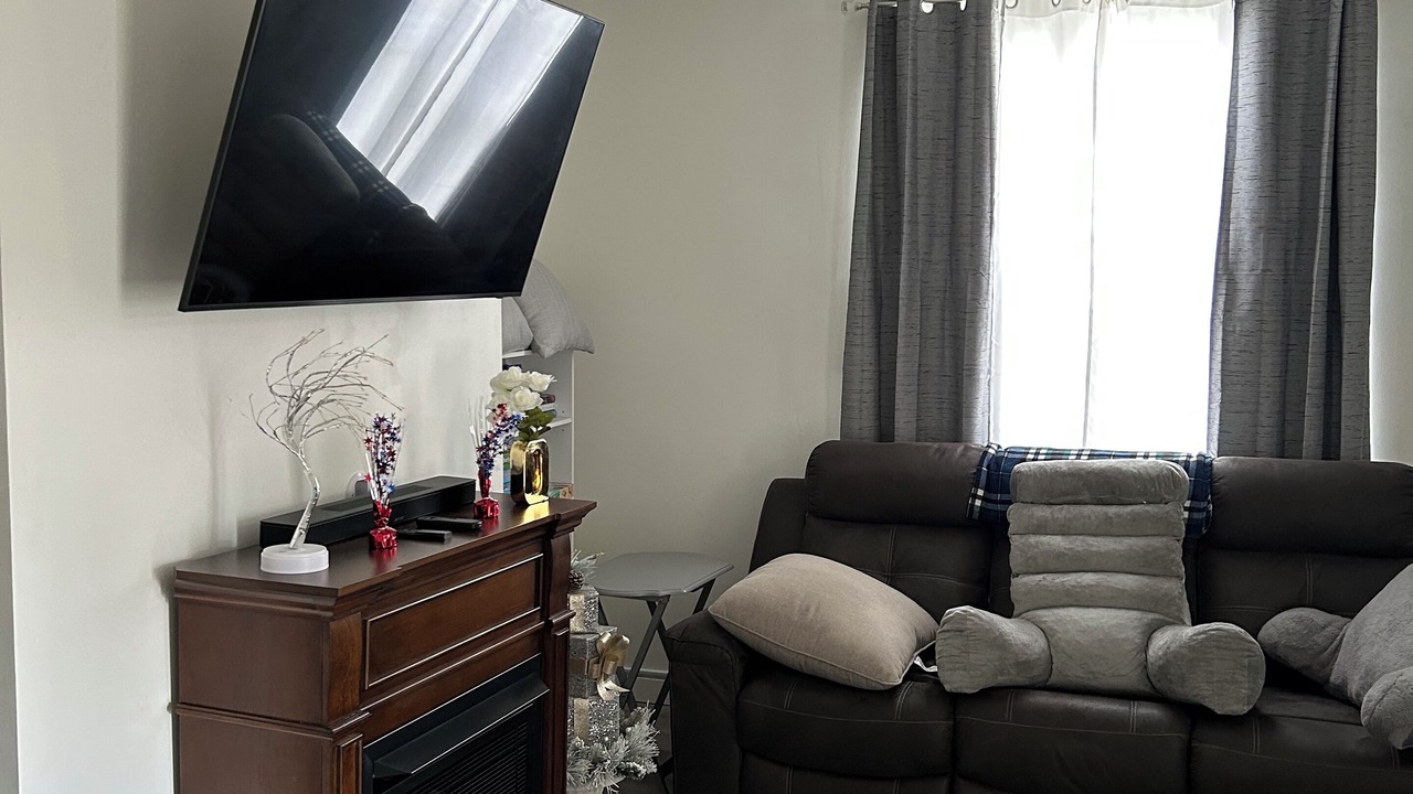Photo of Livingroom in Bedford