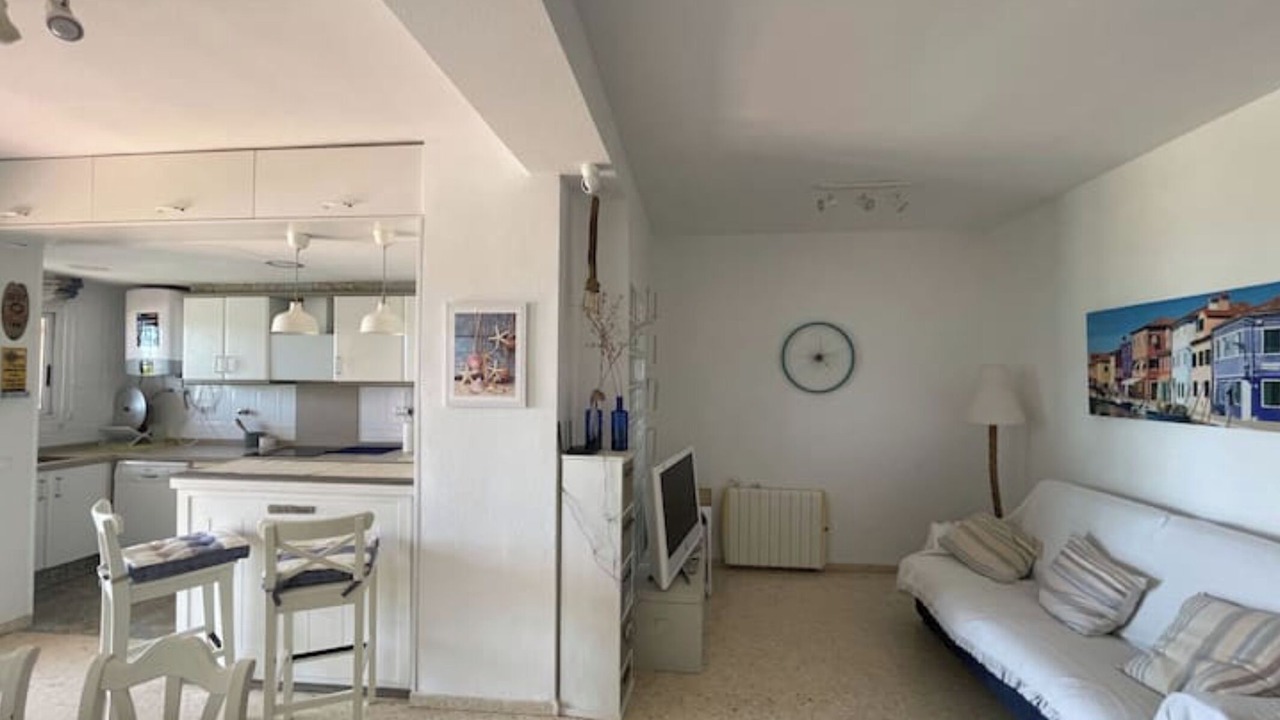 Photo of Livingroom in Port Saplaya
