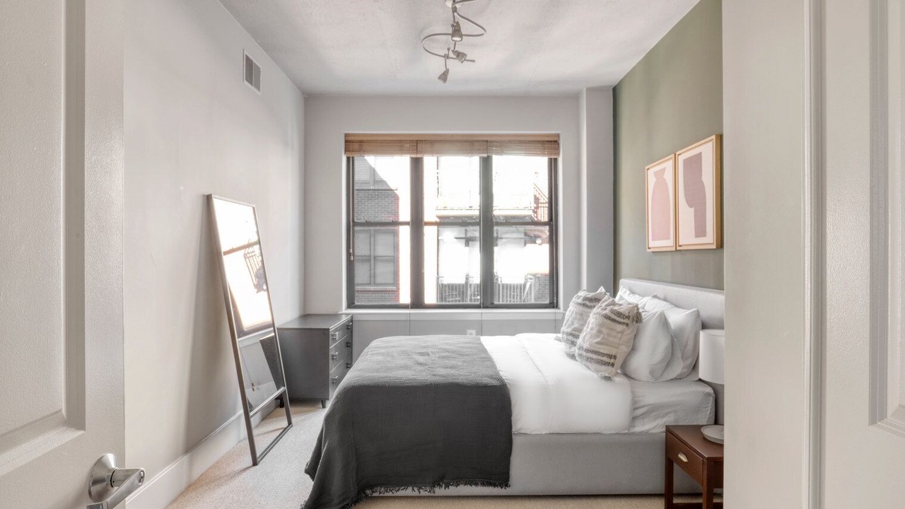 Photo of Bedroom in Logan Circle