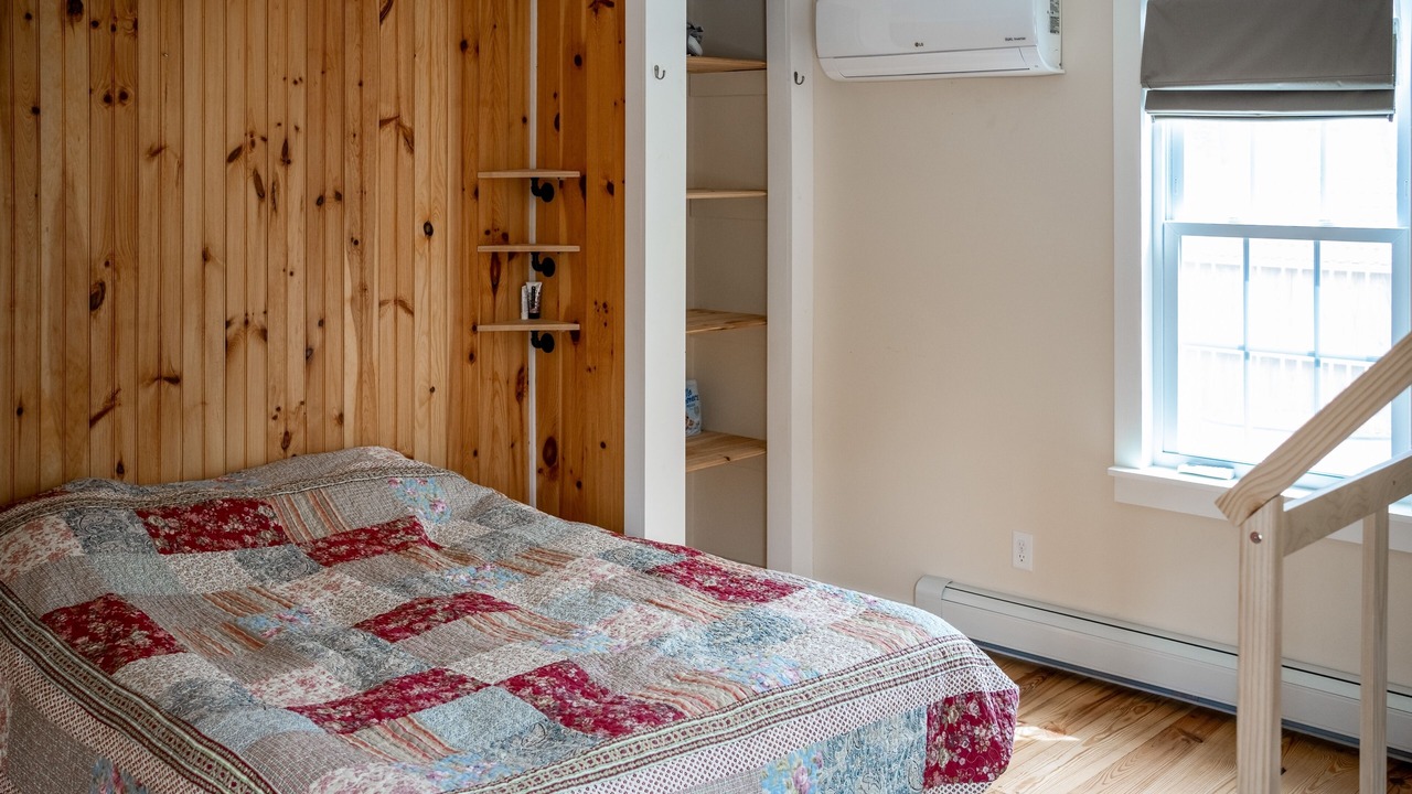 Photo of Bedroom in South Chatham