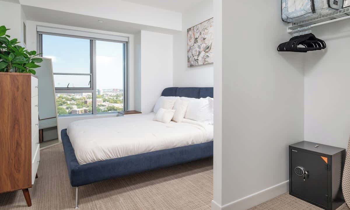 Photo of Bedroom in Central Square