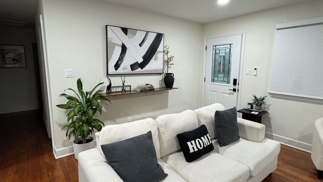 Photo of Livingroom in Fairfax