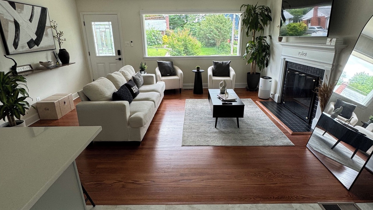 Photo of Livingroom in Fairfax