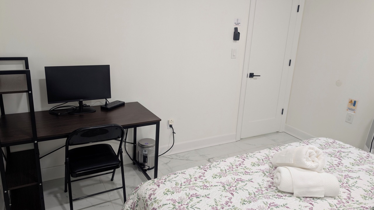 Photo of Bedroom in Elmont