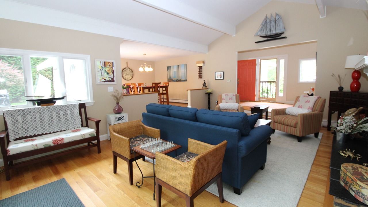 Photo of Livingroom in Dennis