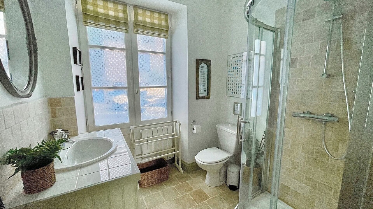 Photo of Bathroom in Dinan Agglomeration
