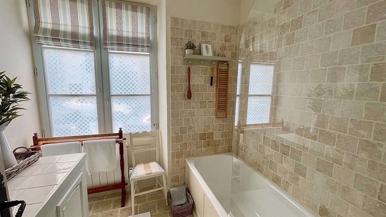 Photo of Bathroom in Dinan Agglomeration