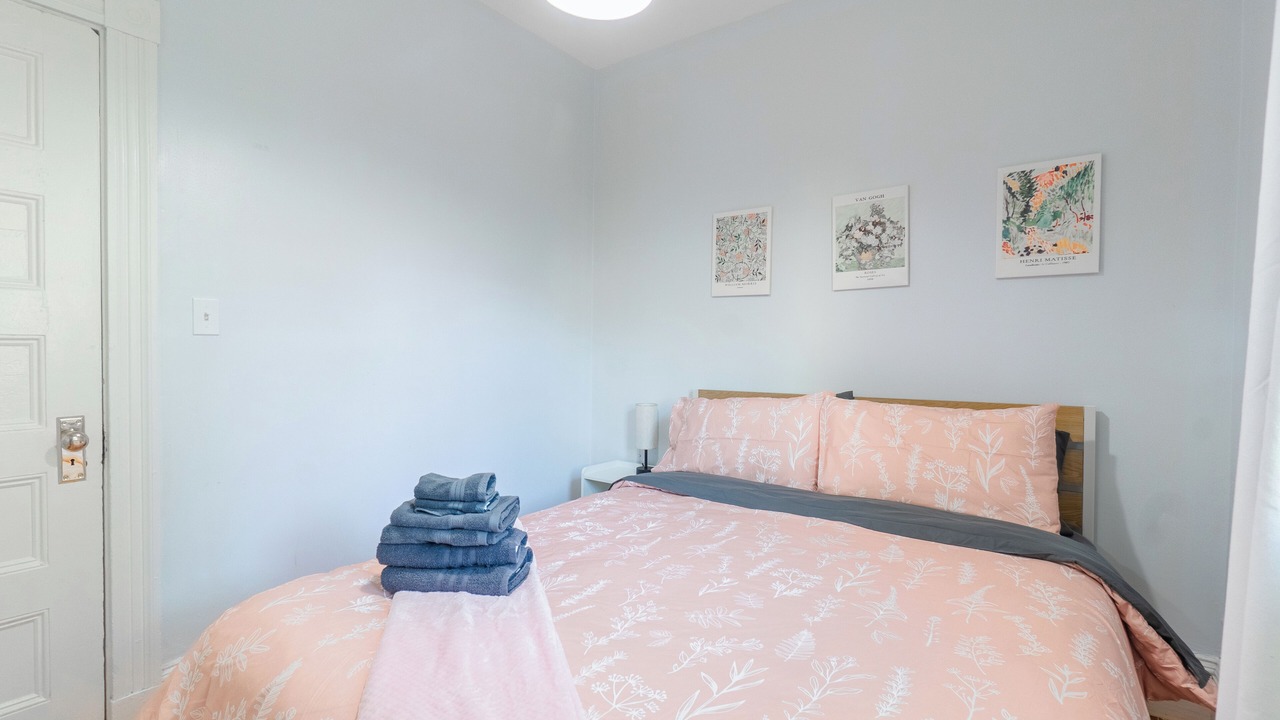 Photo of Bedroom in Somerville
