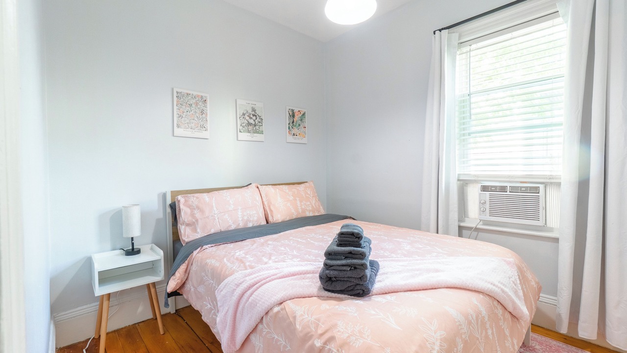 Photo of Bedroom in Somerville