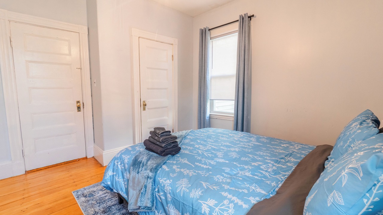 Photo of Bedroom in Somerville