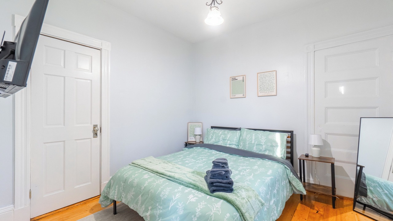 Photo of Bedroom in Somerville