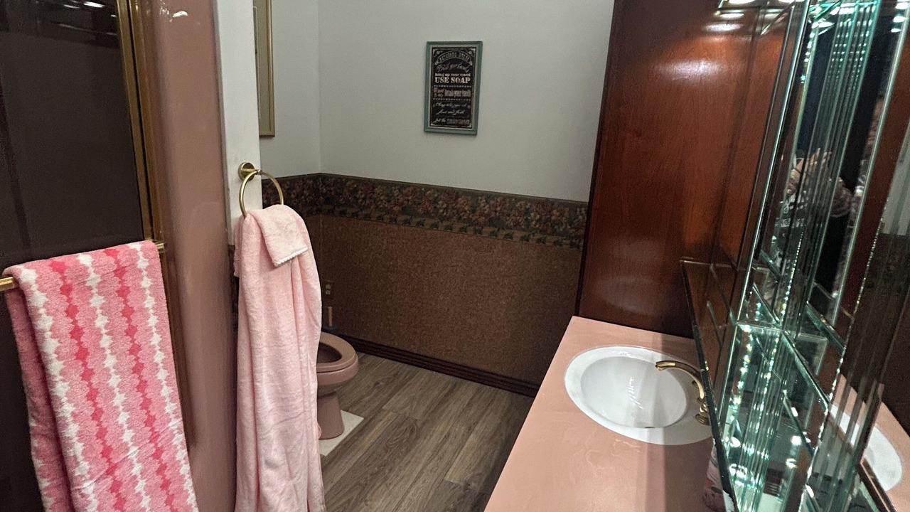 Photo of Bathroom in Ripley