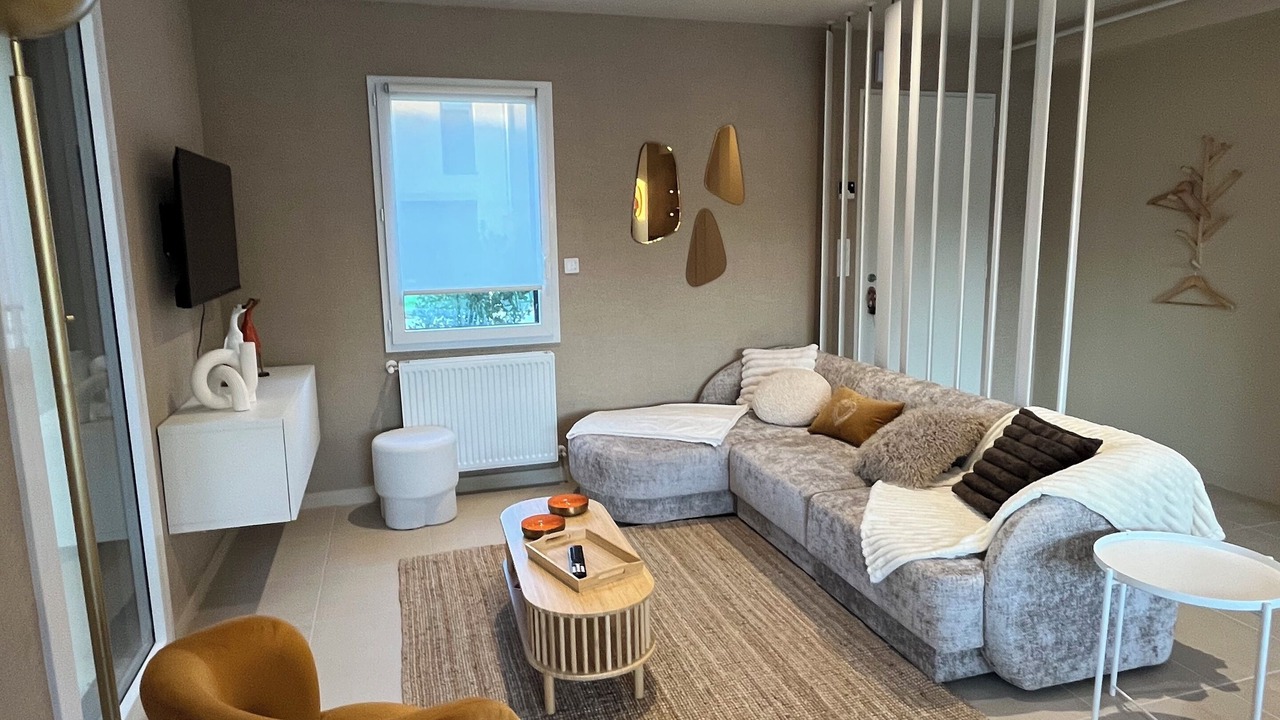 Photo of Livingroom in Saint-Jouan-des-Guerets