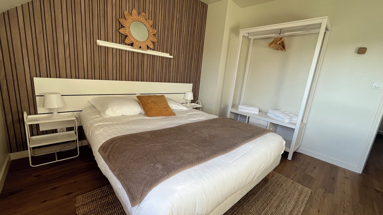 Photo of Bedroom in Saint-Jouan-des-Guerets
