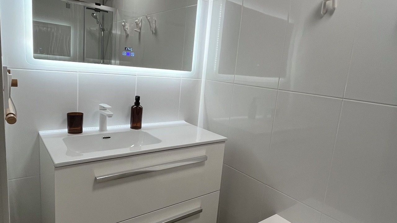 Photo of Bathroom in Saint-Jouan-des-Guerets