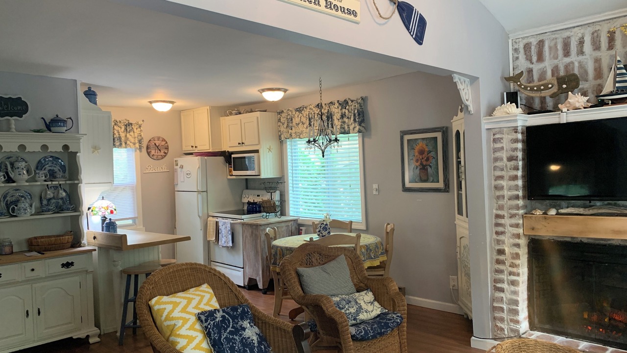 Photo of Livingroom in Baiting Hollow