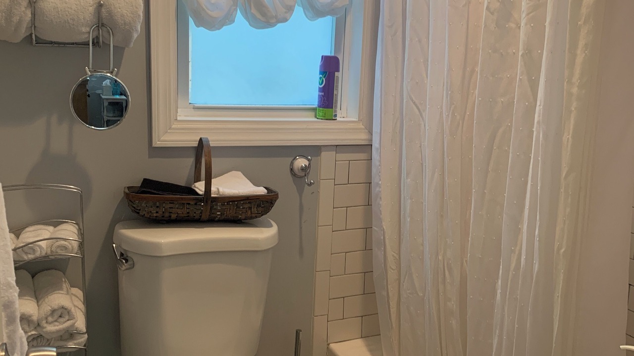 Photo of Bathroom in Baiting Hollow