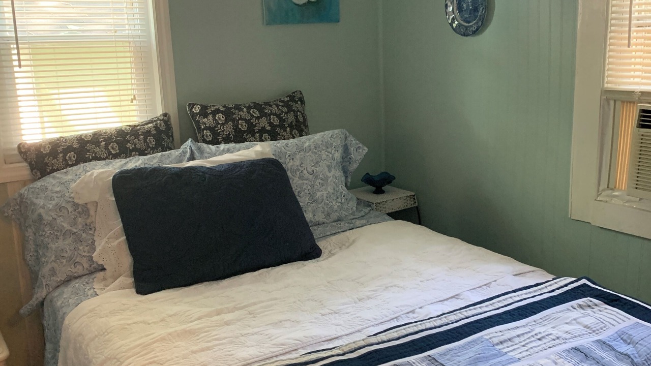 Photo of Bedroom in Baiting Hollow