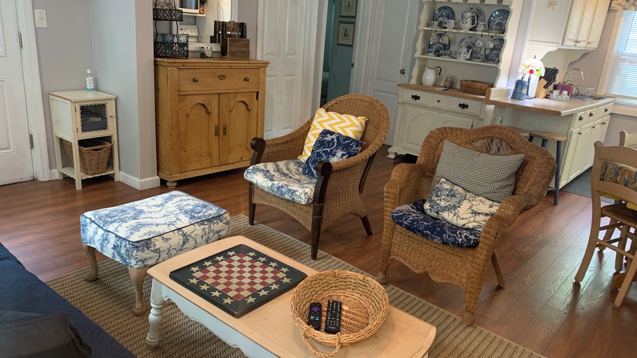 Photo of Livingroom in Baiting Hollow