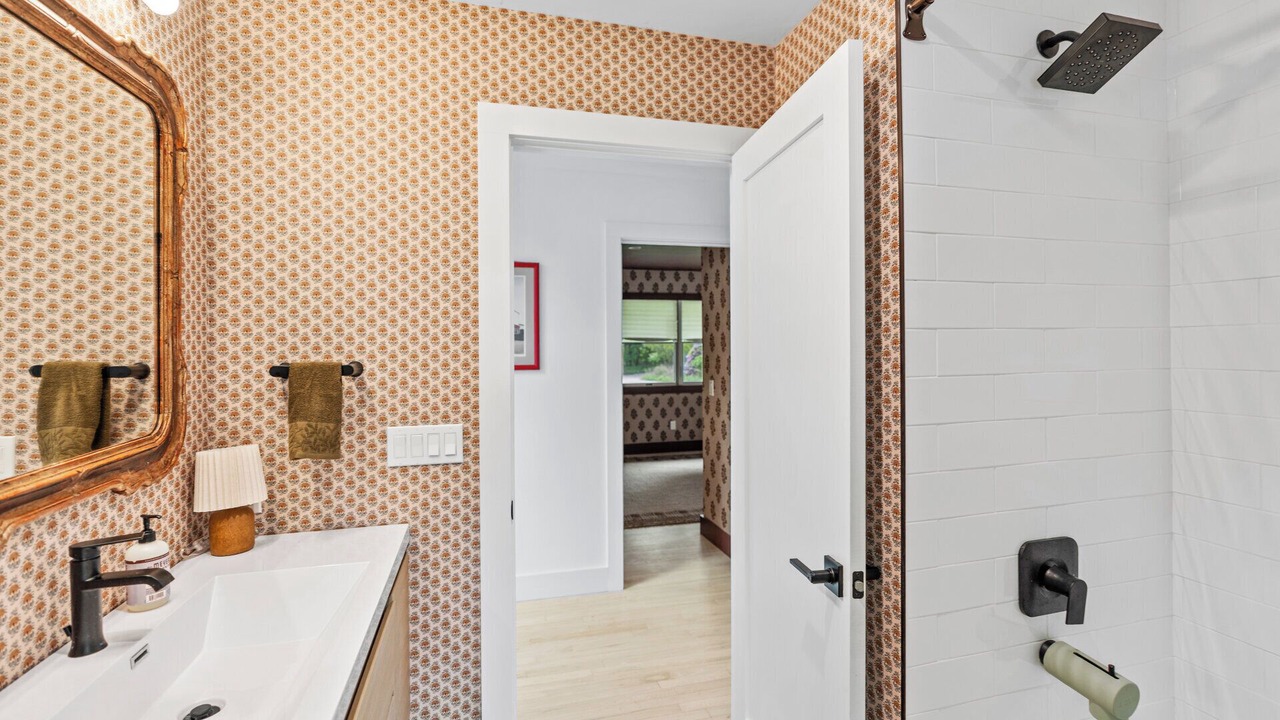 Photo of Bathroom in Cutchogue