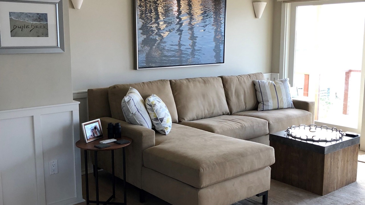 Photo of Livingroom in Westhampton Beach