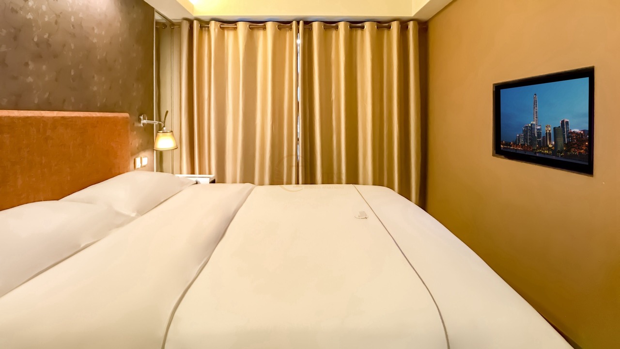 Photo of Bedroom in Luohu